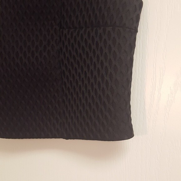 Express Black Mesh Crop Top - Picture 2 of 5